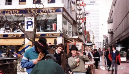 电商平台毁实体店，直播电商蚕食电商平台，两股电商都毁实体经济