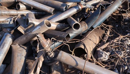 今日废钢价曝光：北涨南跌，到底出不出货？