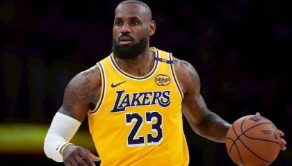 詹姆斯谈凯尔特人：强到无聊！