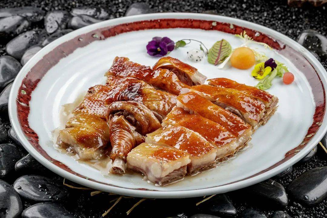 CRFE资讯:地方菜火爆出圈，这个菜系正在焕发新生机