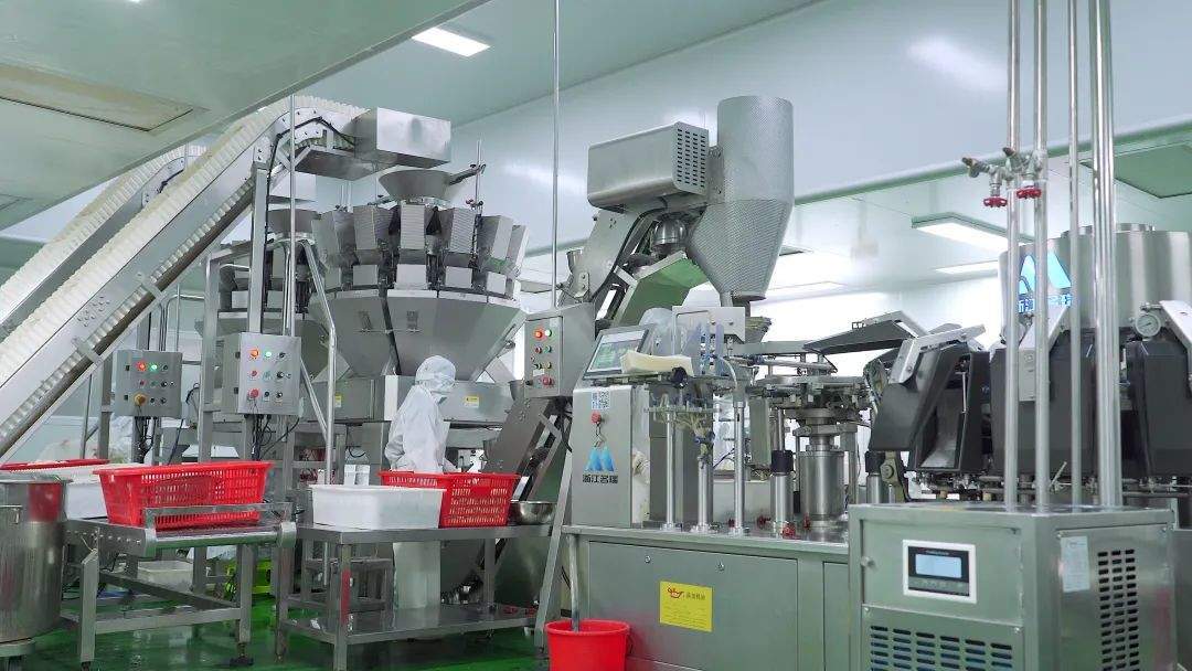 CRFE资讯:地方菜火爆出圈，这个菜系正在焕发新生机