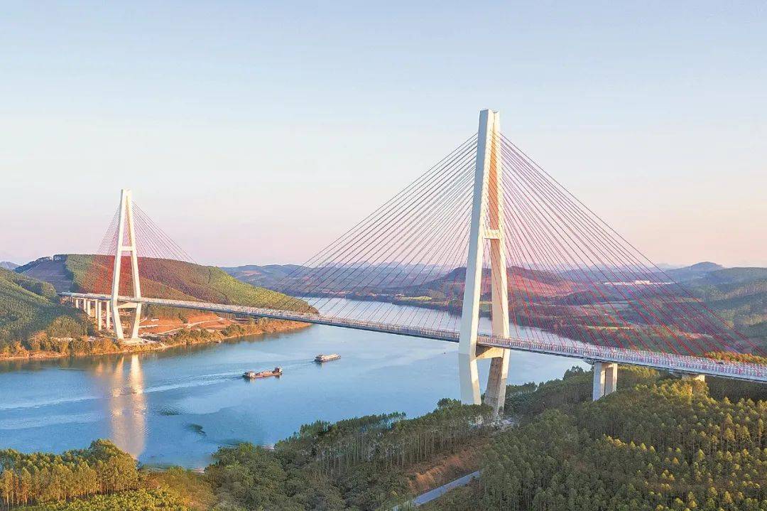 资讯 | 今日全线通车！广西一地实现“一小时经济圈”