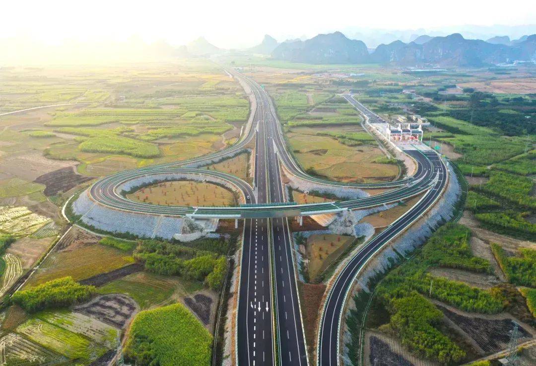 资讯 | 今日全线通车！广西一地实现“一小时经济圈”
