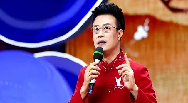 儿子“霸凌”风波，白燕升离开《梨园春》真相，香港卫视新生活？