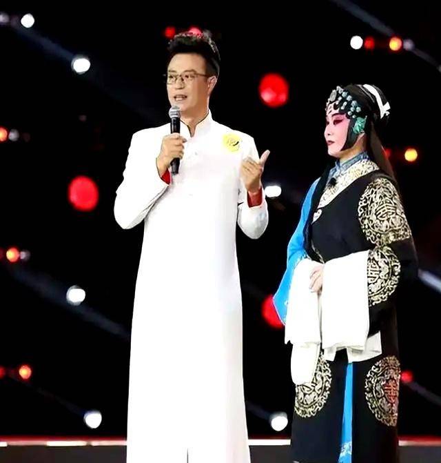 儿子“霸凌”风波，白燕升离开《梨园春》真相，香港卫视新生活？