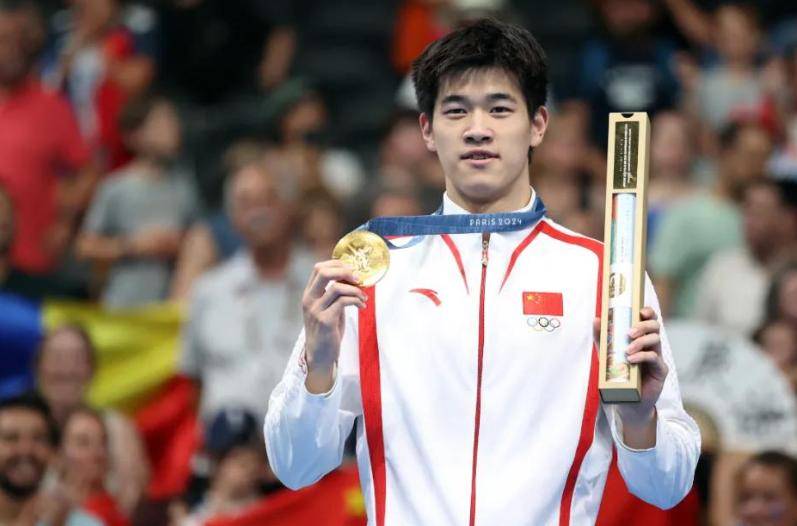 侮辱刘翔、逼走宁泽涛、抹黑潘展乐，香港卫视曝内鬼，身份不一般