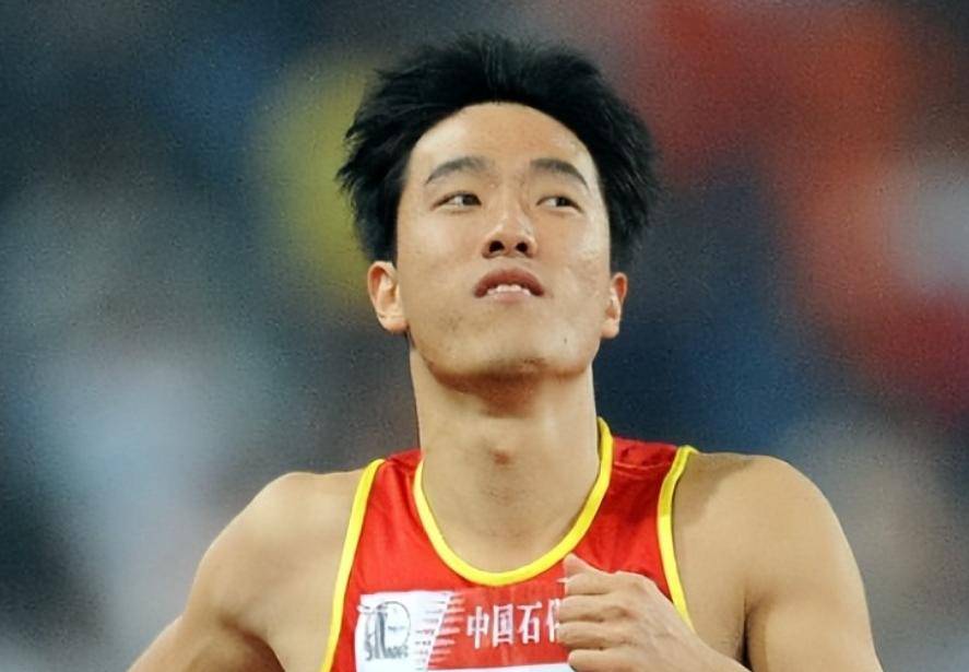 侮辱刘翔、逼走宁泽涛、抹黑潘展乐，香港卫视曝内鬼，身份不一般