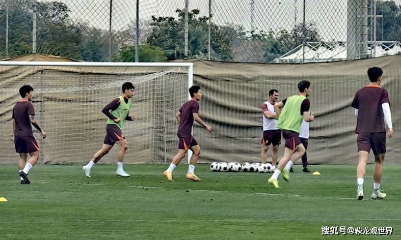 国脚射门打不进，伊万真跟你急！高准翼防死达瓦萨里，让张玉宁继续哭下去