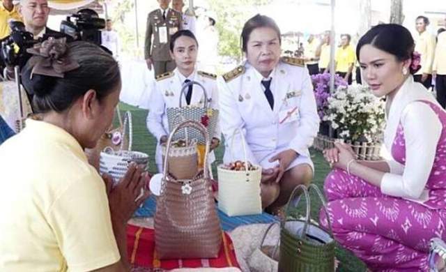 泰国后宫百花齐放，72岁泰王出手稳准狠，成功架空苏提达王后