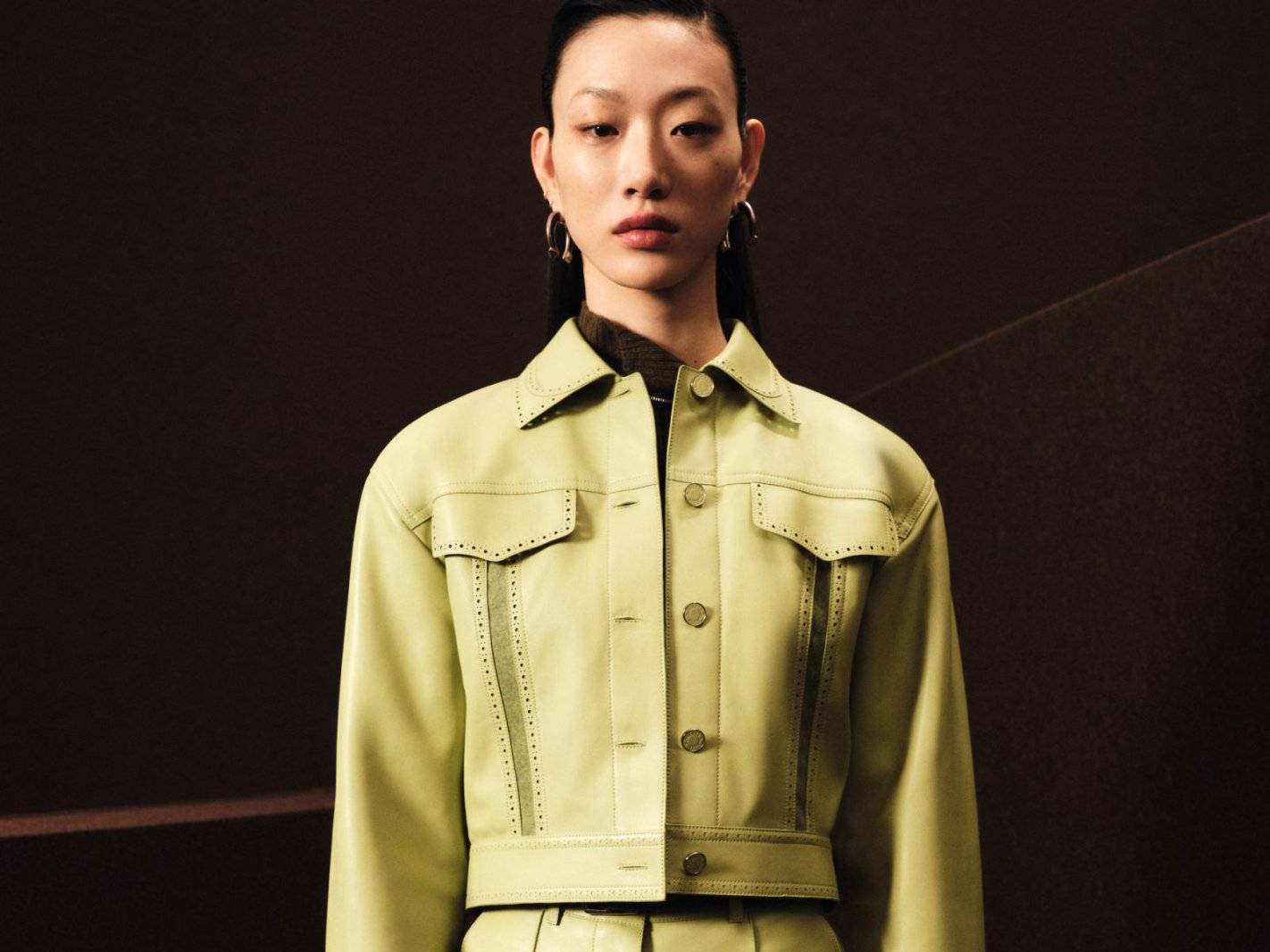 时尚媒体｜爱马仕秋冬女装，毛毡皮革勾勒刚柔之美｜广州时尚媒体