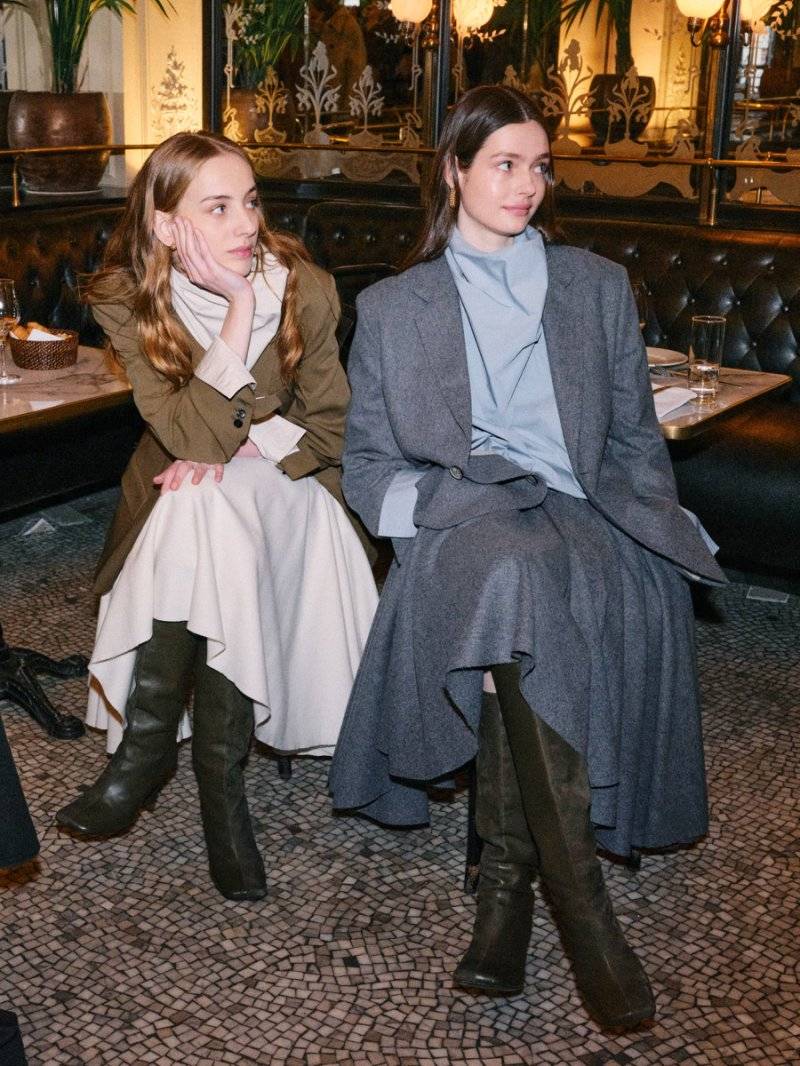 时尚媒体｜AMI 2025秋冬女装发布会：Le Grand Colbert的时尚记忆｜ 广州时尚媒体 AMI