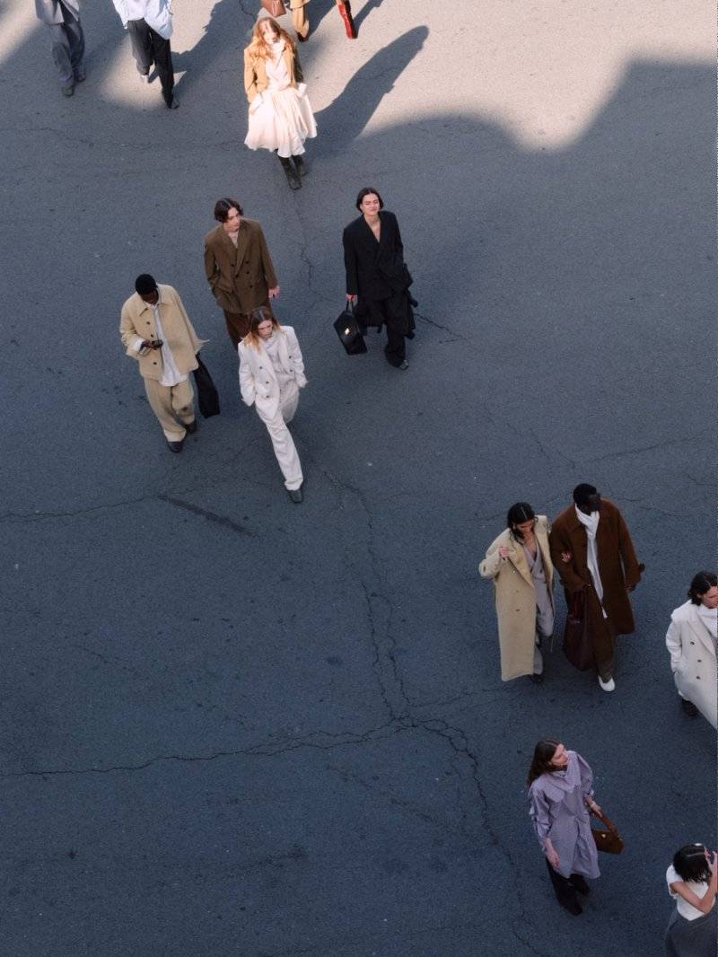 时尚媒体｜AMI 2025秋冬女装发布会：Le Grand Colbert的时尚记忆｜ 广州时尚媒体 AMI