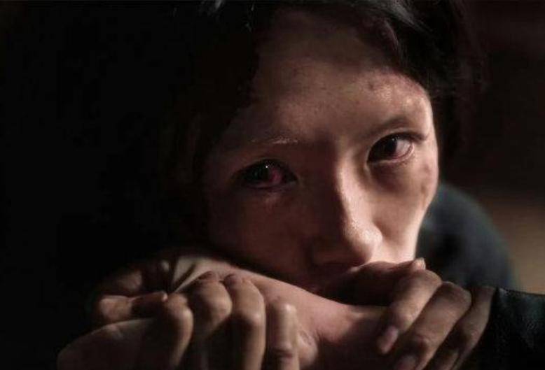 章子怡意外摔倒上热搜，46岁章子怡眼里依然有光：老娘不需要男人