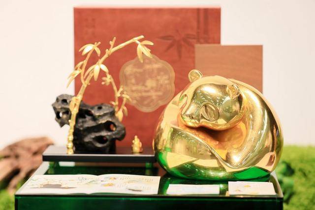 中国工商银行“文化兴金”再添一品 “熊猫家园”主题贵金属系列惊艳亮相