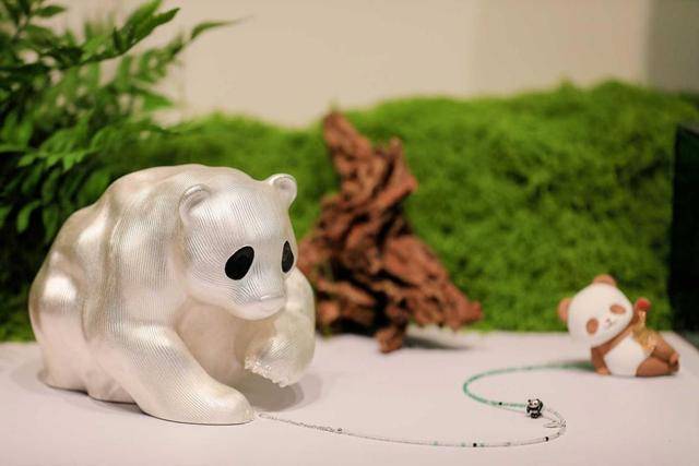 中国工商银行“文化兴金”再添一品 “熊猫家园”主题贵金属系列惊艳亮相