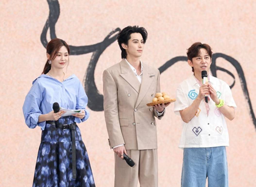 宋威龙、林允同台零交集，杨紫、罗云熙暑期对垒，剧圈突然热闹了