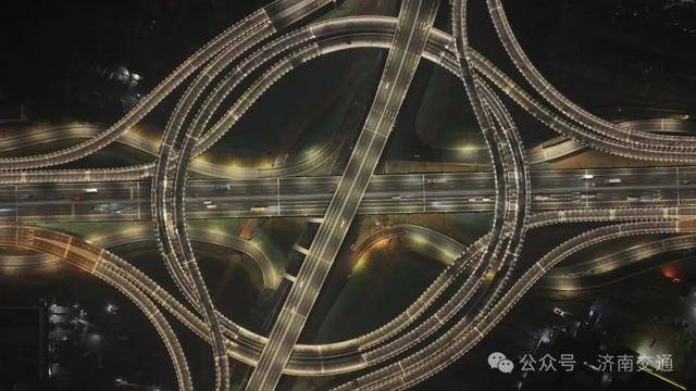 零点立交青岛方向收费站将于5月28日8:00开通试运行