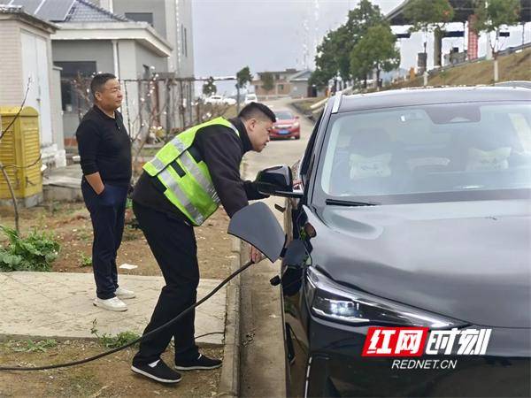 永州高速：电量告急 收费站及时伸出援手