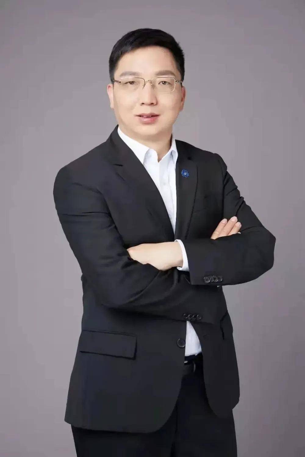 福建沙县学霸，在上海干出全球汽车充电桩老大，要IPO了