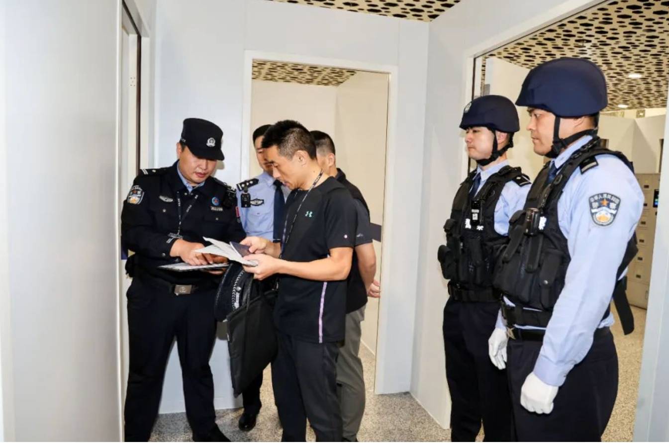 海关律师、走私辩护律师邵丹：走私案红通逃犯归案