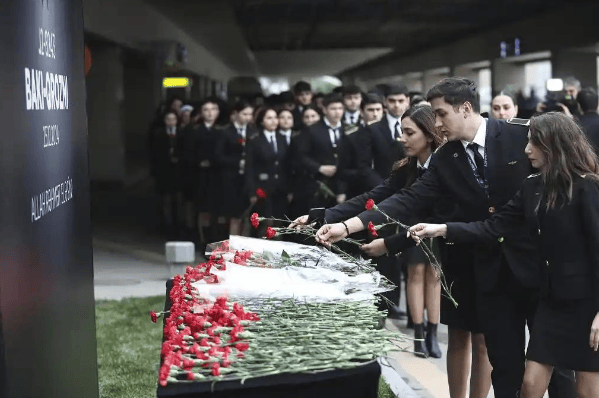 普京突遭当头一棒，俄罗斯后院“失火”！俄盟友突然翻脸，阿塞拜疆要出手了