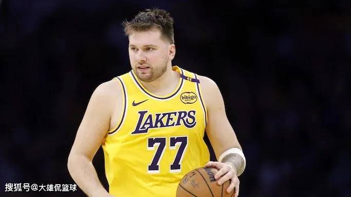 湖人三换一，拿下凯尔特人的德里克怀特