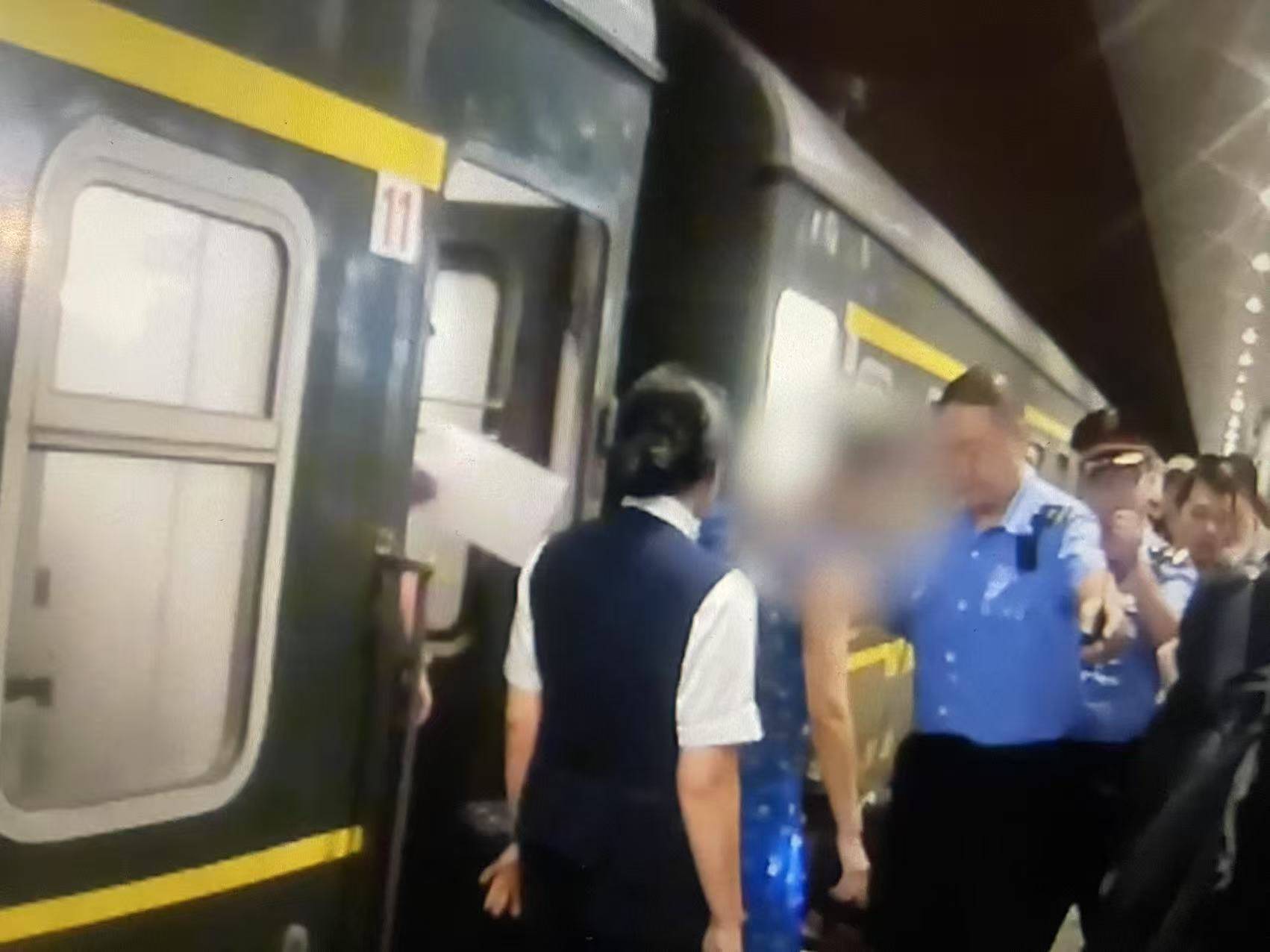 女子火车上“霸座”不听劝，抵达北京后行政拘留7天！