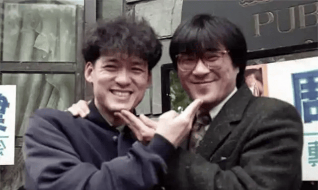 考古｜64岁周华健近照曝光！被嘲身材走样，和妻子同框像两辈人