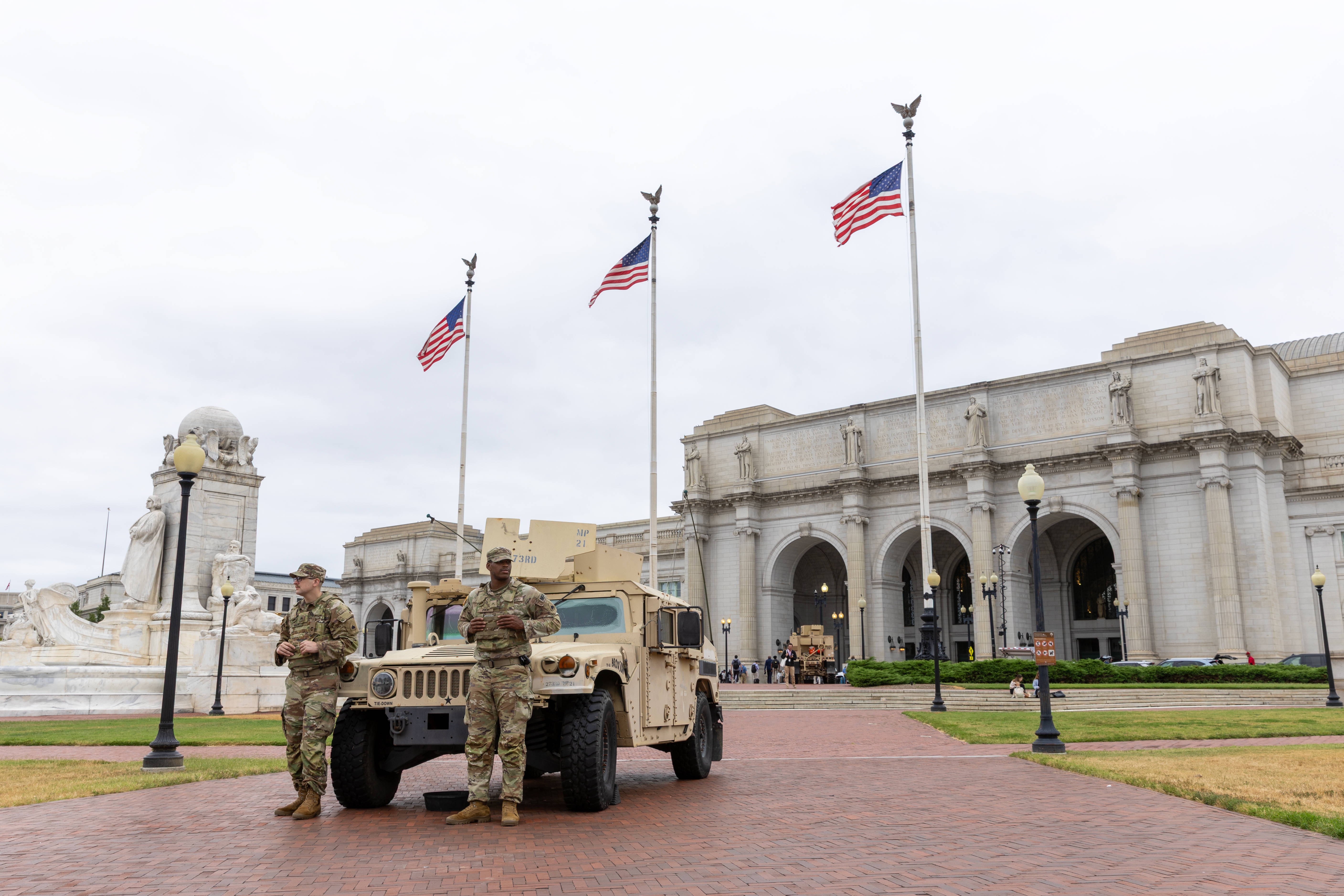向洛杉矶派兵被判违法后 特朗普又瞄准芝加哥